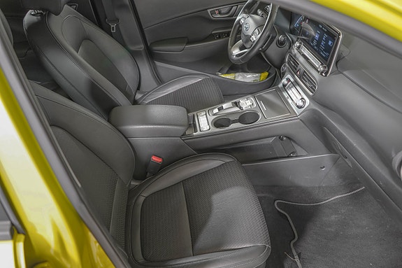 Hyundai Kona 14 of 24