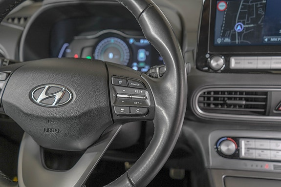 Hyundai Kona 18 of 24