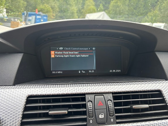 BMW 530xd 8 of 17