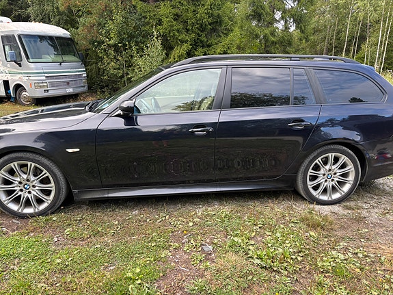 BMW 530xd 4 of 17