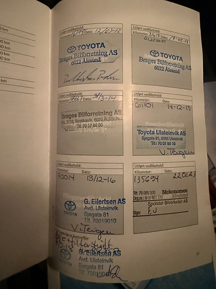 Toyota Prius 15 of 16