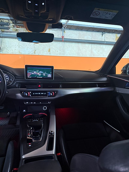 Audi A4 24 of 30