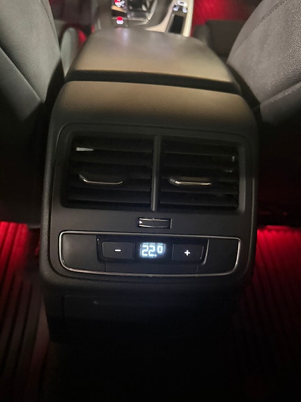 Audi A4 13 of 30