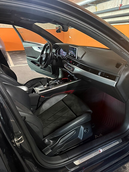 Audi A4 19 of 30