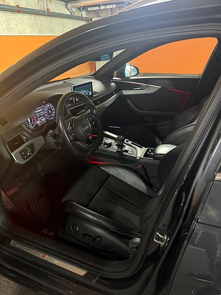 Audi A4 8 of 30