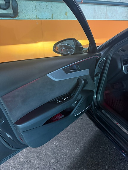Audi A4 9 of 30