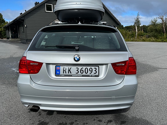 BMW 318i 5 of 19