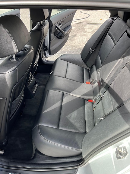 BMW 318i 13 of 19