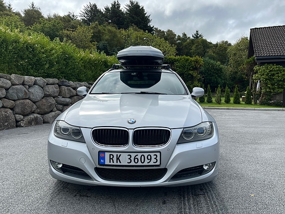 BMW 318i 3 of 19