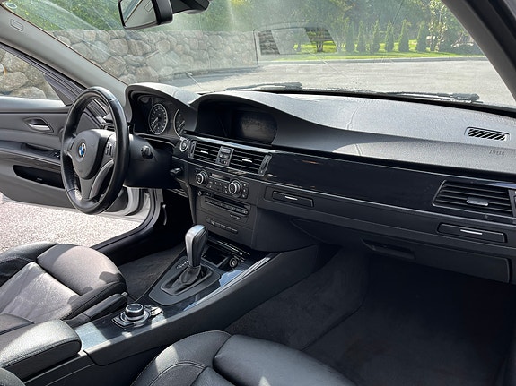 BMW 318i 10 of 19