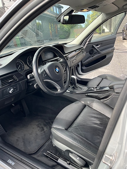 BMW 318i 9 of 19