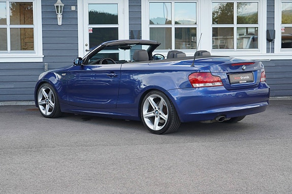 BMW 120i 10 of 17