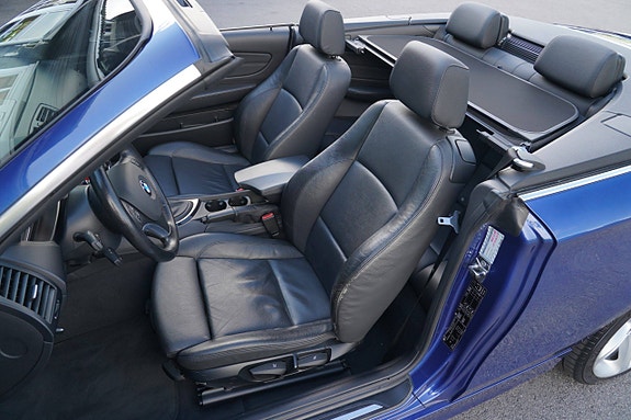 BMW 120i 16 of 17