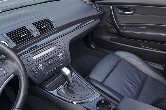 BMW 120i 13 of 17