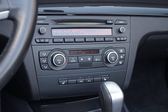BMW 120i 14 of 17