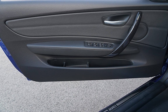 BMW 120i 15 of 17