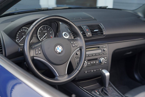 BMW 120i 11 of 17