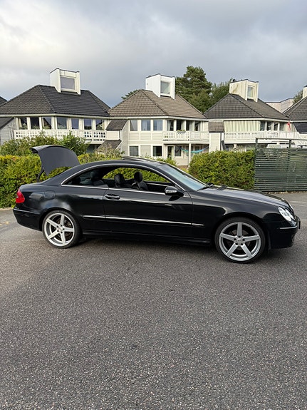 Mercedes-Benz CLK200 5 of 17
