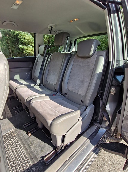Volkswagen Sharan 3 of 8