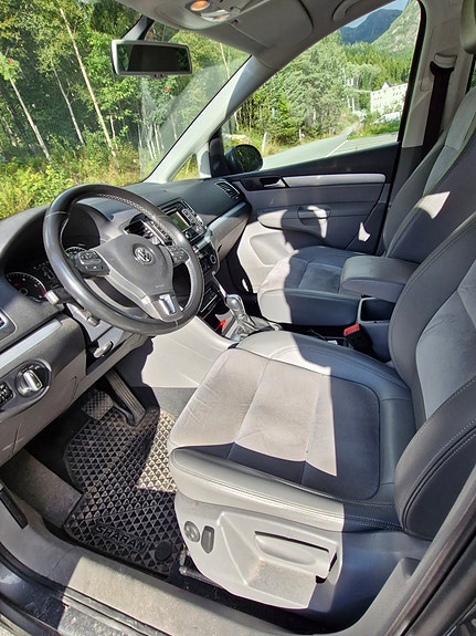 Volkswagen Sharan 4 of 8