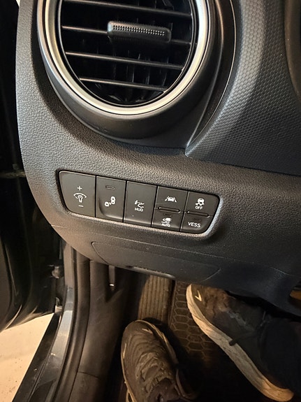 Hyundai Kona 16 of 27