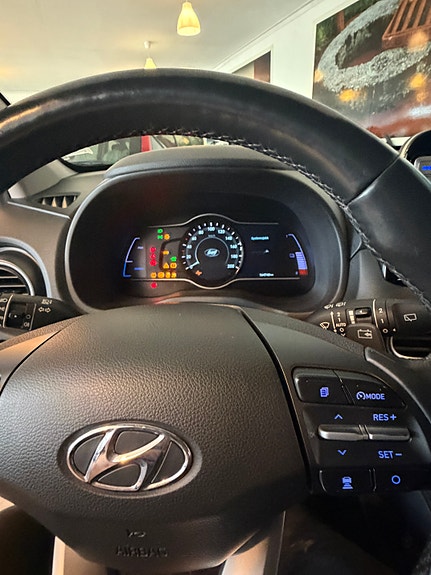 Hyundai Kona 15 of 27