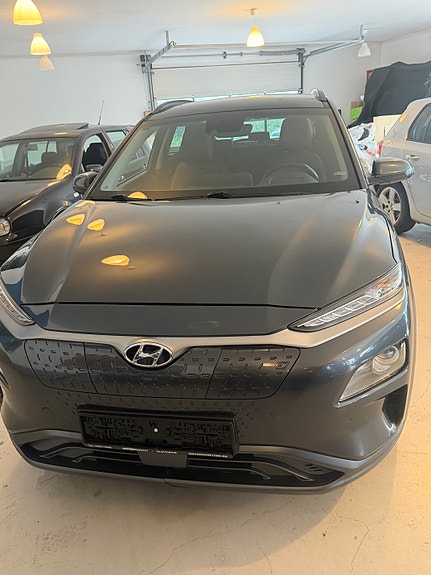 Hyundai Kona 2 of 27