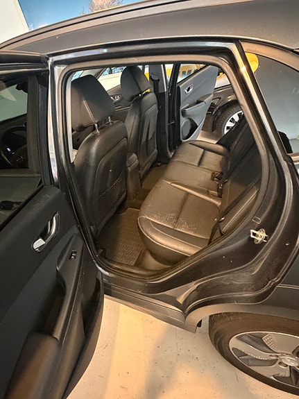 Hyundai Kona 14 of 27