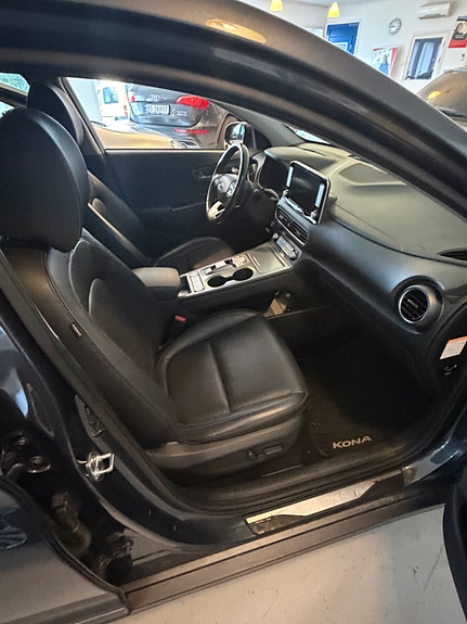 Hyundai Kona 6 of 27
