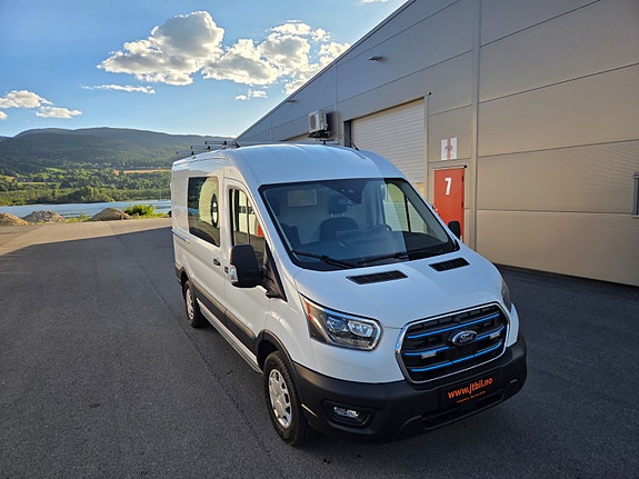 Ford Transit 4 of 23