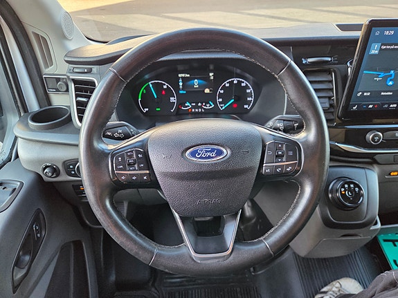 Ford Transit 16 of 23