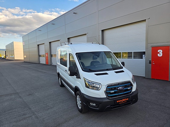 Ford Transit 3 of 23
