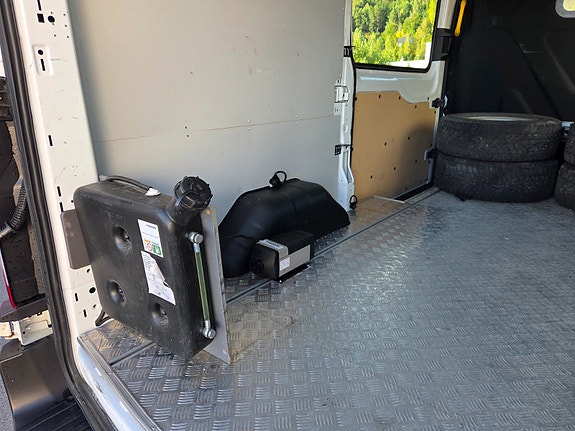 Ford Transit 11 of 23