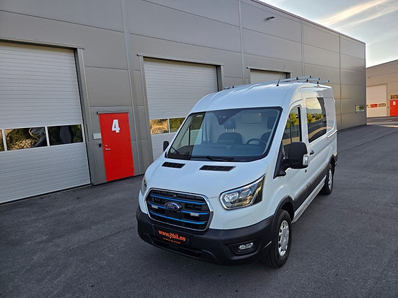 Ford Transit 2 of 23