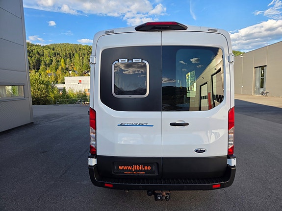 Ford Transit 8 of 23
