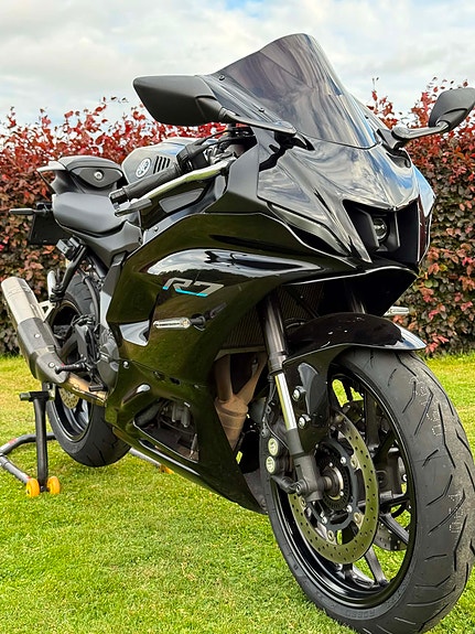 Yamaha R7 2 of 15