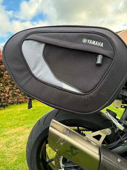 Yamaha R7 12 of 15