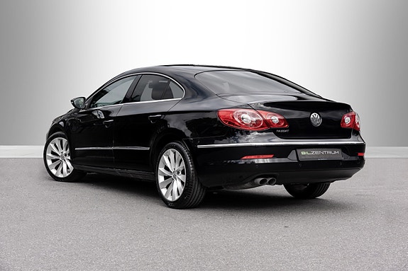 Volkswagen Passat CC 2 of 30