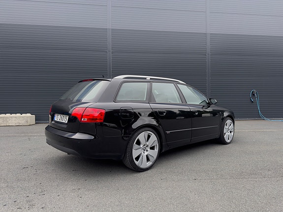 Audi A4 5 of 14