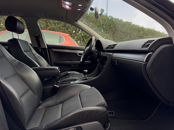 Audi A4 12 of 14