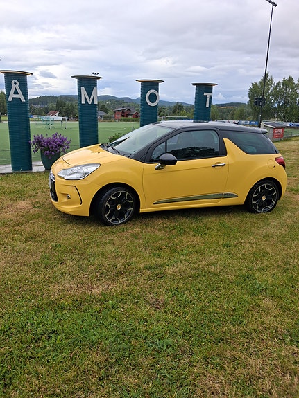 Citroen DS3 2 of 11