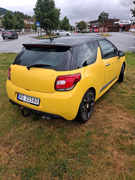 Citroen DS3 8 of 11