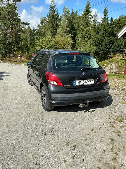 Peugeot 207 4 of 7