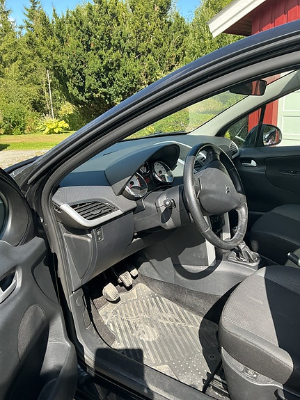Peugeot 207 5 of 7