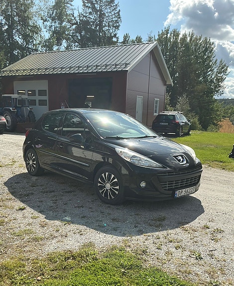Peugeot 207 3 of 7