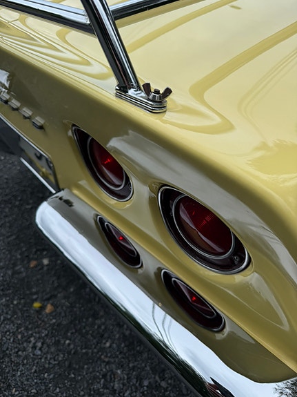 Chevrolet Corvette 25 of 30