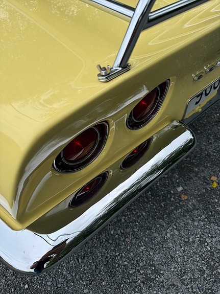 Chevrolet Corvette 24 of 30