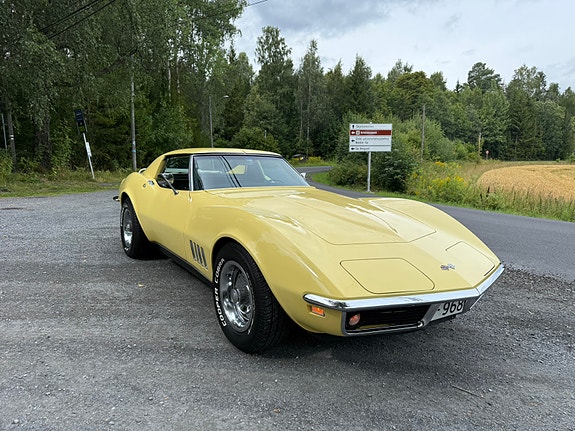 Chevrolet Corvette 7 of 30