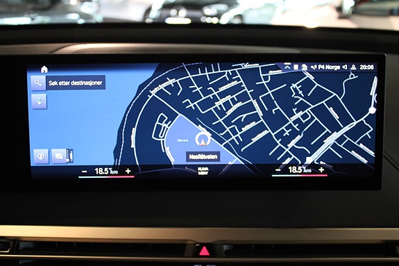BMW iX 22 of 30