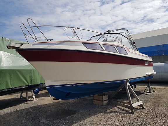 Viksund Futura 800 (1987) med ny Yanmar 200hk fra 2017, kun 360timer. Høstpris 2 of 30
